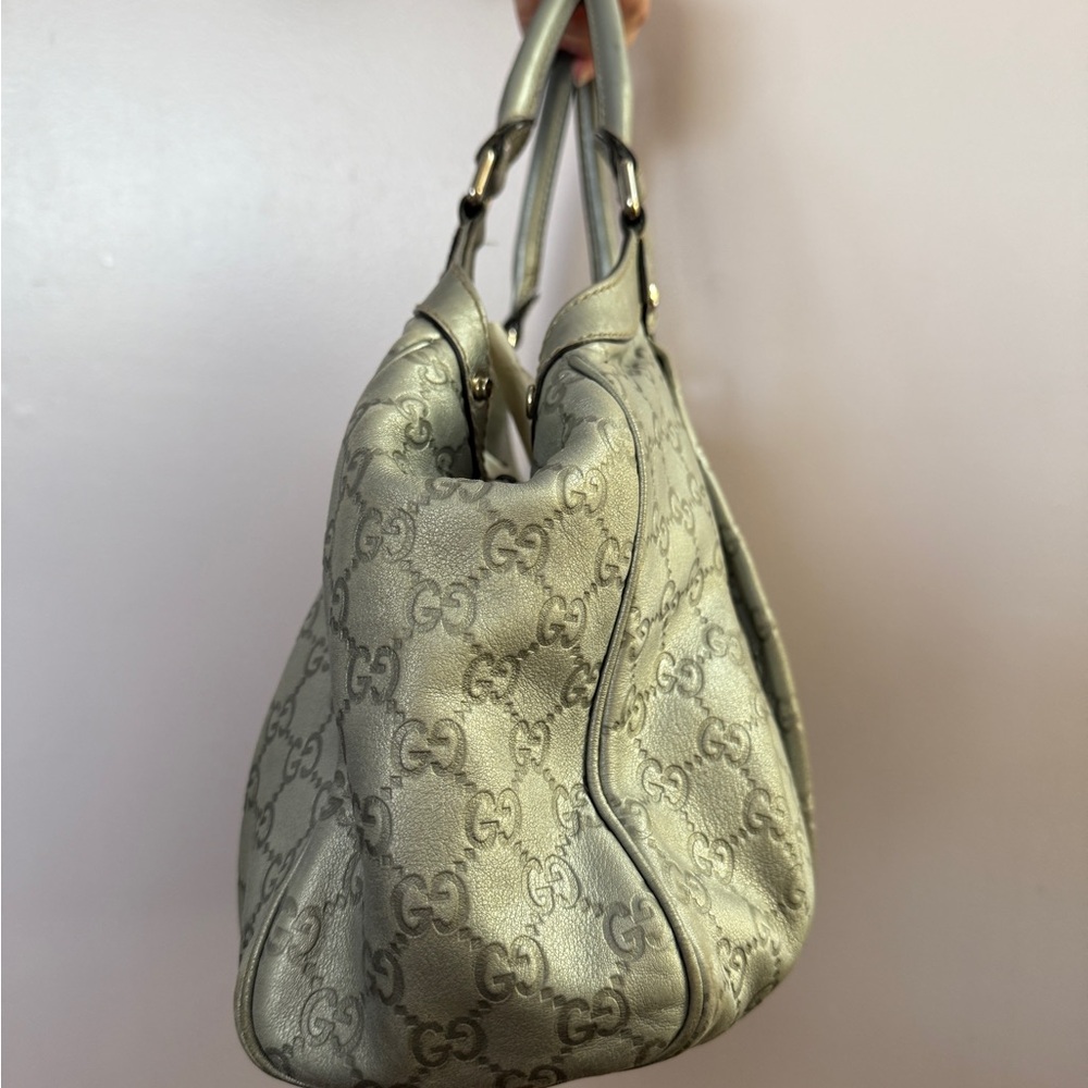 Gucci Silver Monogram Shoulder Bag - Picture 6 of 7